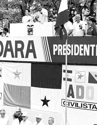 Cierre de campaña electoral de 1989, Vía España.