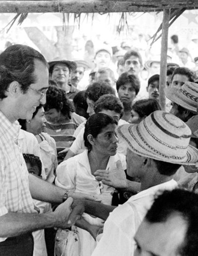1983. Gira electoral por pueblos veragüenses.